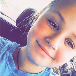 Meet your Posher, Ava